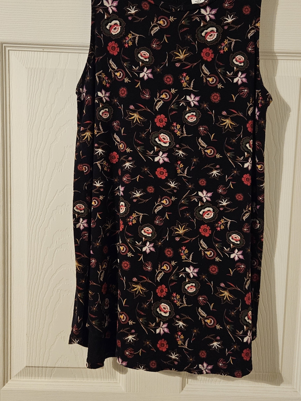 Old Navy Black A-Line Skirt with Red, Pink & Gold Floral Print